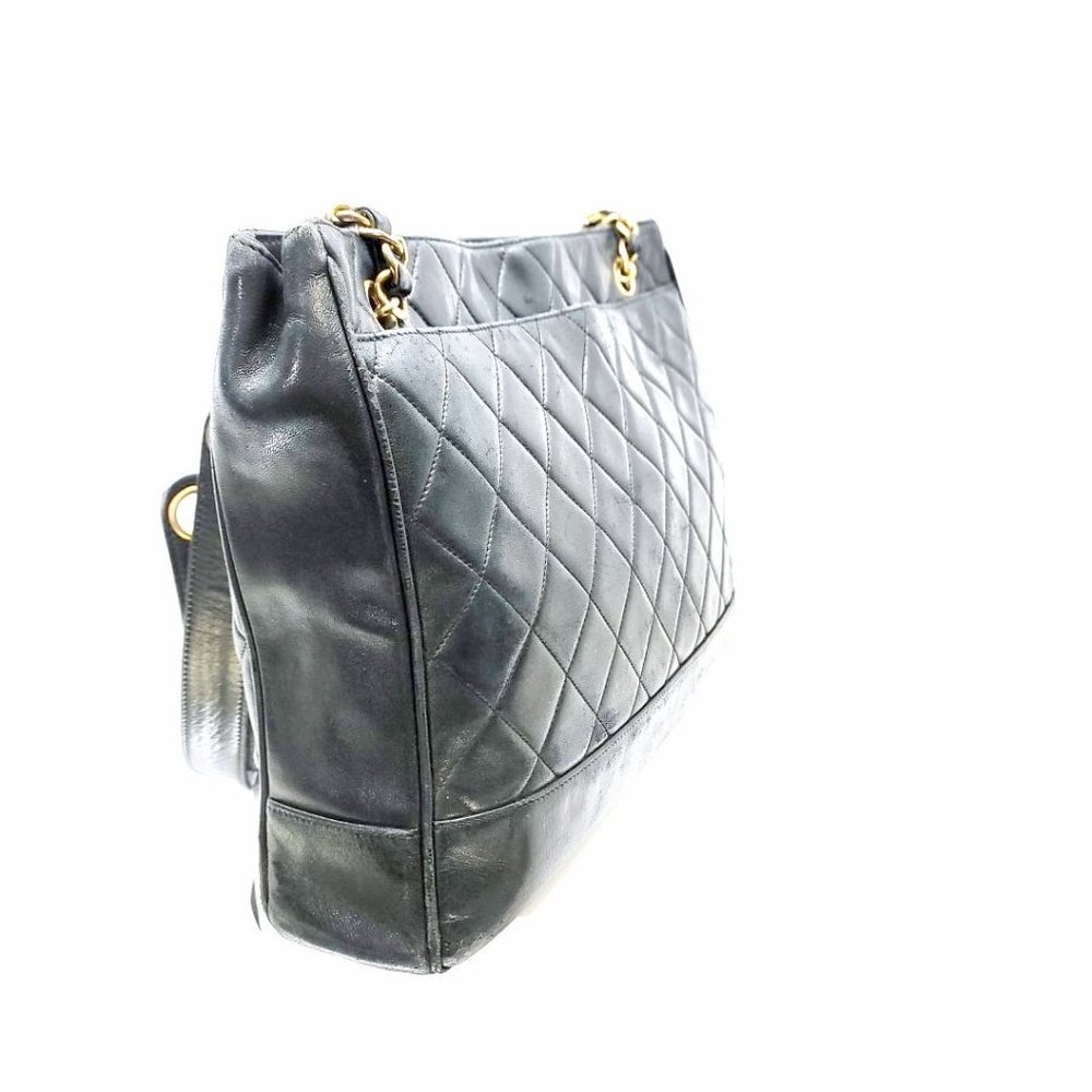 RARE 1991 Vintage Black Lambskin Chanel Purse - Authenticated! - Picture 6 of 15